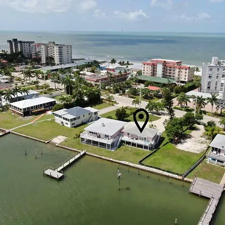 Estero Island Apartment With Boat Dock